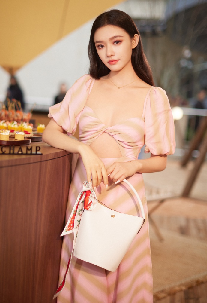 长安三万里 海报